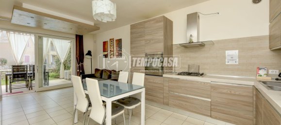 3-salle Appartement à Lonato del Garda, Italy No. 6991 7