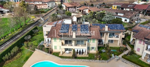 3-salle Appartement à Lonato del Garda, Italy No. 6991 26