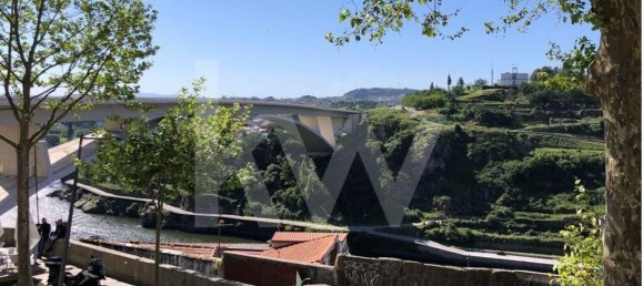 9 bedrooms Building in Porto, Portugal No. 31274 4