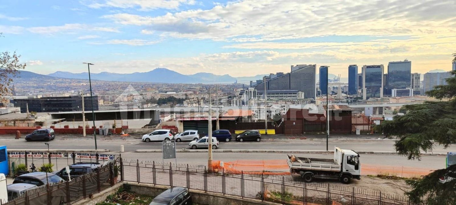 1 bedroom Apartment in Naples, Italy No. 142703