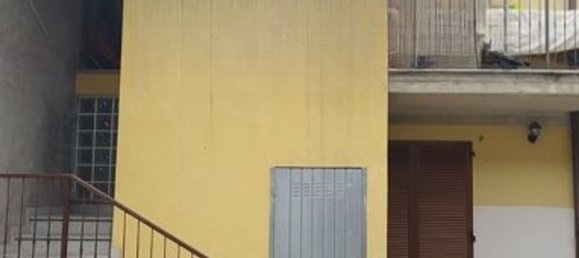 2-salle Appartement à Fagnano Olona, Italy No. 181315 2