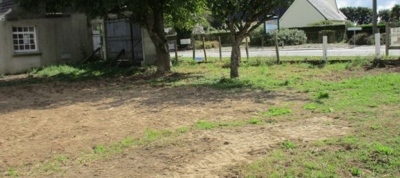 550m² Land in Guiclan, France No. 97072 3