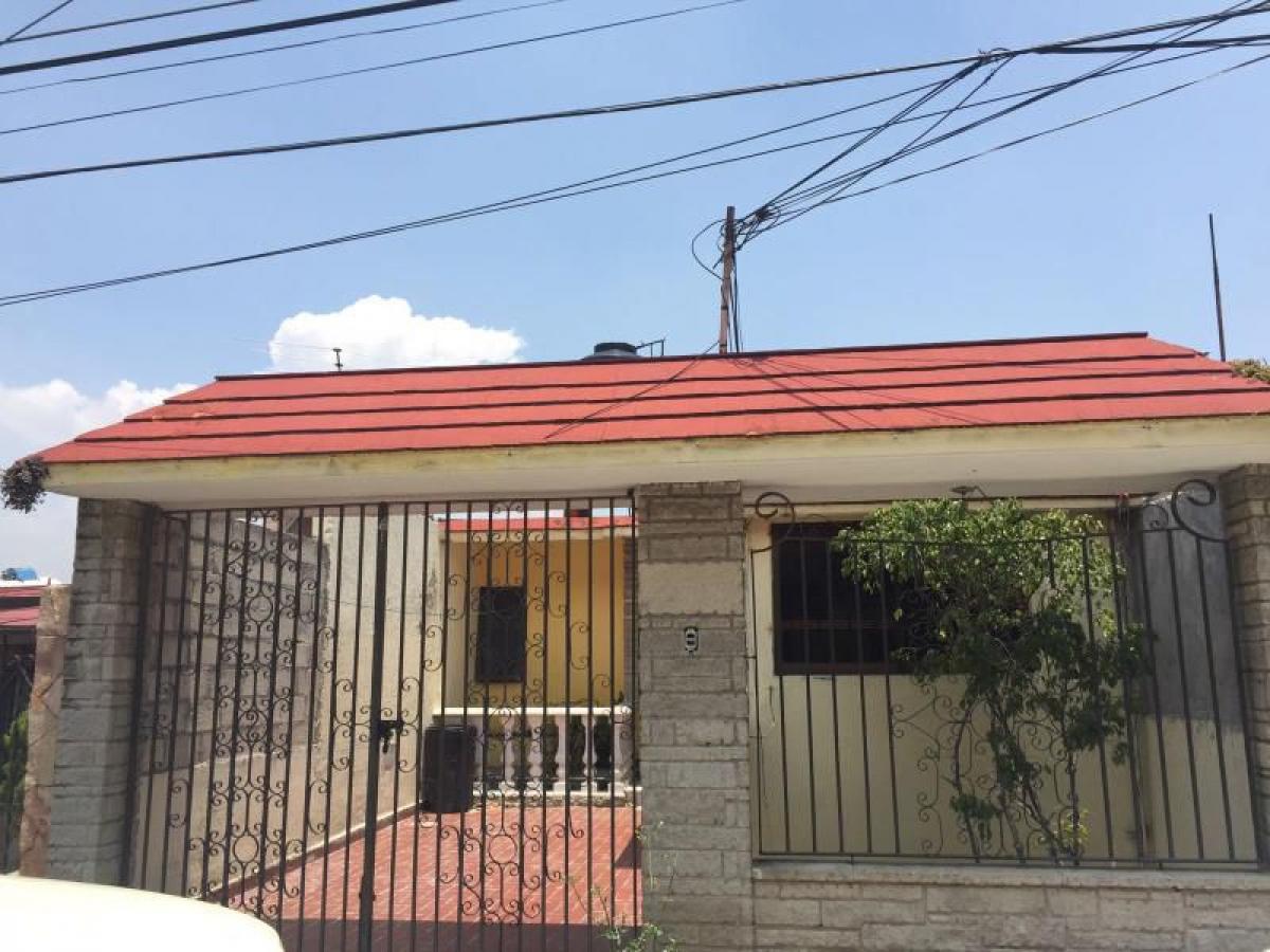 Casa de 4 dormitorios en Ciudad López Mateos, Mexico No. 221825