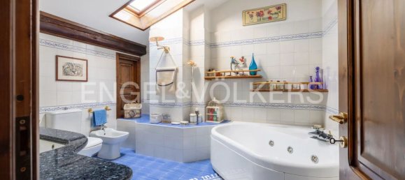 7 rooms House in Lesa, Italy No. 62971 7