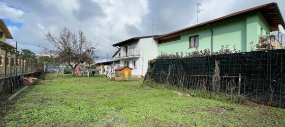 3 bedrooms House in Fontaneto d'Agogna, Italy No. 377456 2
