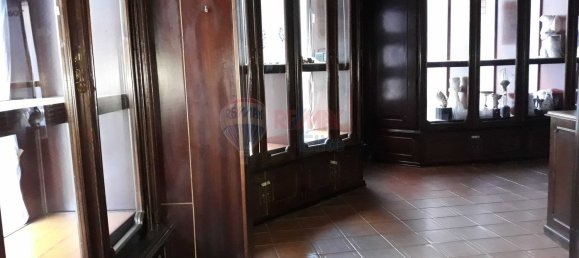 Gewerbliche Immobilie in Gijon, Spain 55m², Nr. 74422 13