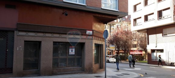 Gewerbliche Immobilie in Gijon, Spain 55m², Nr. 74422 5