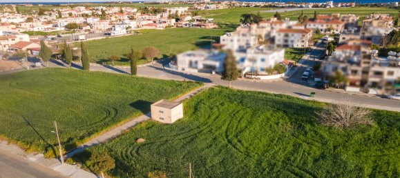 609 m² terreno en venta en Pervolia, Larnaka, Cyprus № 181184 6