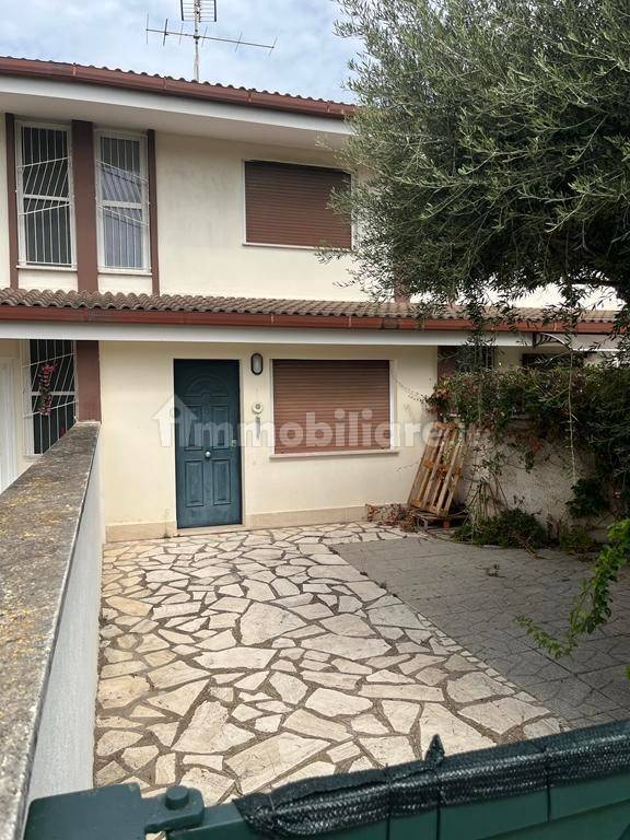 2 Schlafzimmer Haus in Anzio, Italy, Nr. 399978