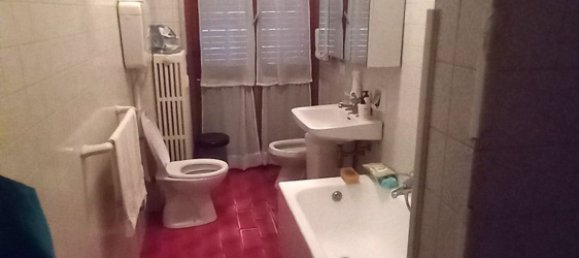 Квартира с 4 комнатами в Брешиа, Италия № 4695 6