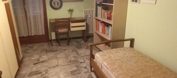 Квартира с 4 комнатами в Брешиа, Италия № 4695 5