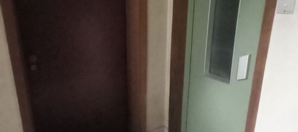 Квартира с 4 комнатами в Брешиа, Италия № 4695 9