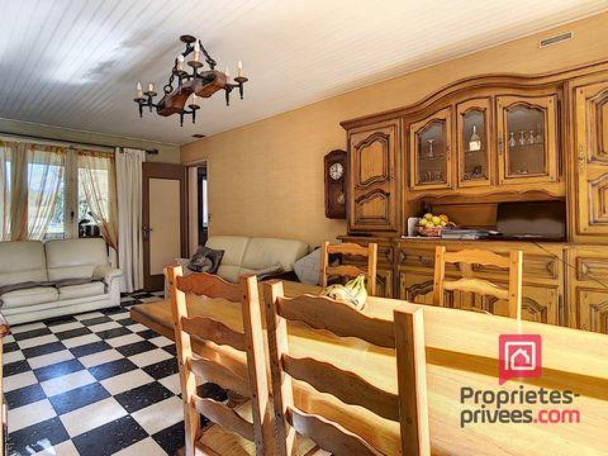 4 bedrooms House in Ennery, France No. 9296