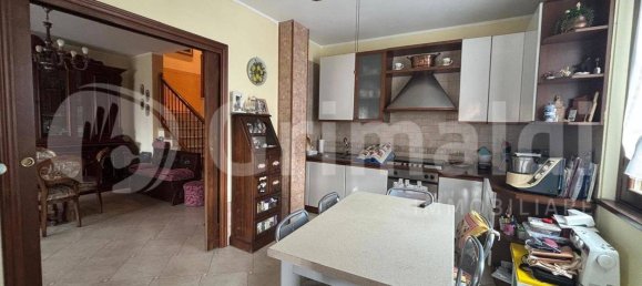 Вилла с 3 спальнями в Альбайрате, Италия № 310251 6