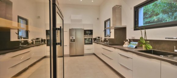 4 bedrooms Villa in Mougins, France No. 291841 17