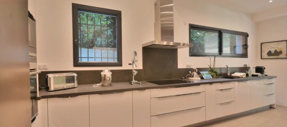 4 bedrooms Villa in Mougins, France No. 291841 18