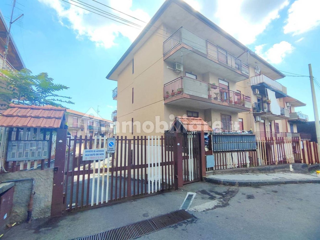 Apartamento T2 em Aci Sant'Antonio, Italy N.º 364553