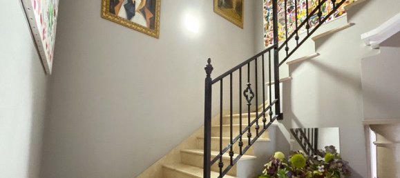 5 bedrooms Townhouse in Marbella, Spain No. 129865 3