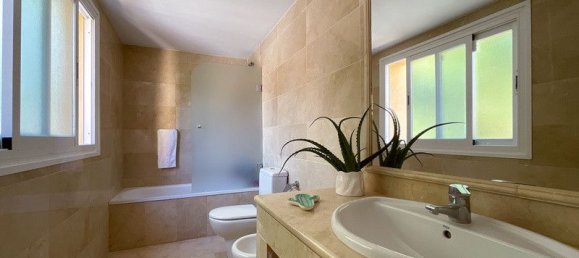 5 bedrooms Townhouse in Marbella, Spain No. 129865 19