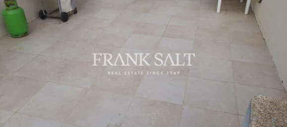 2 bedrooms Apartment in Xlendi, Malta No. 5811 7