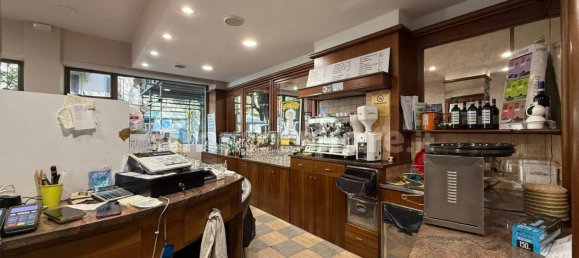 3 rooms Commercial property in Turin, Italy No. 291399 5