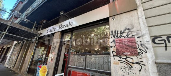 3 rooms Commercial property in Turin, Italy No. 291399 2