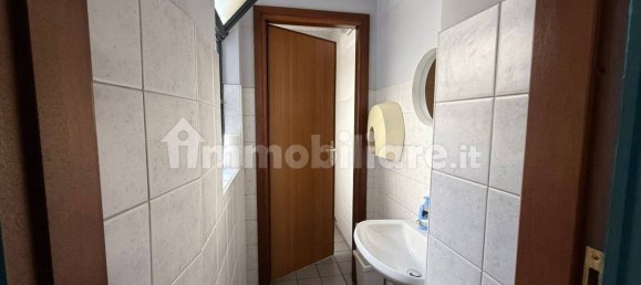 3 rooms Commercial property in Turin, Italy No. 291399 17