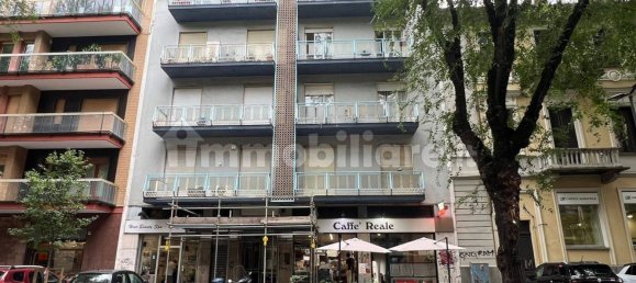 3 rooms Commercial property in Turin, Italy No. 291399 26