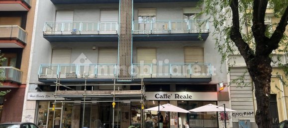 3 rooms Commercial property in Turin, Italy No. 291399 27