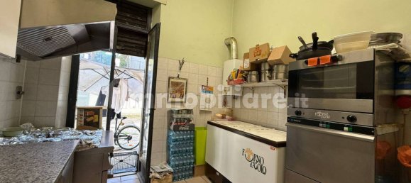 3 rooms Commercial property in Turin, Italy No. 291399 9
