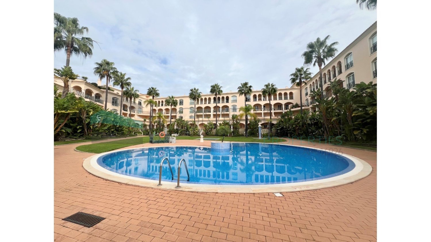 3 chambres Appartement à Quarteira, Portugal No. 129750