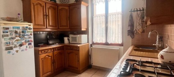 4 bedrooms House in Macon, France No. 325951 6