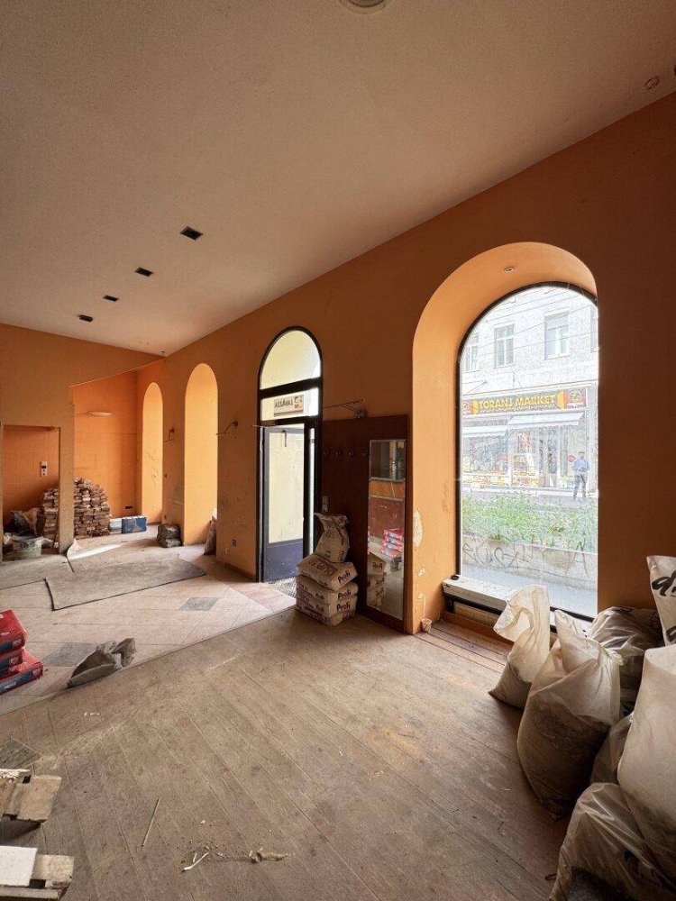 65m² Commercial property in Josefstadt, Austria No. 174294