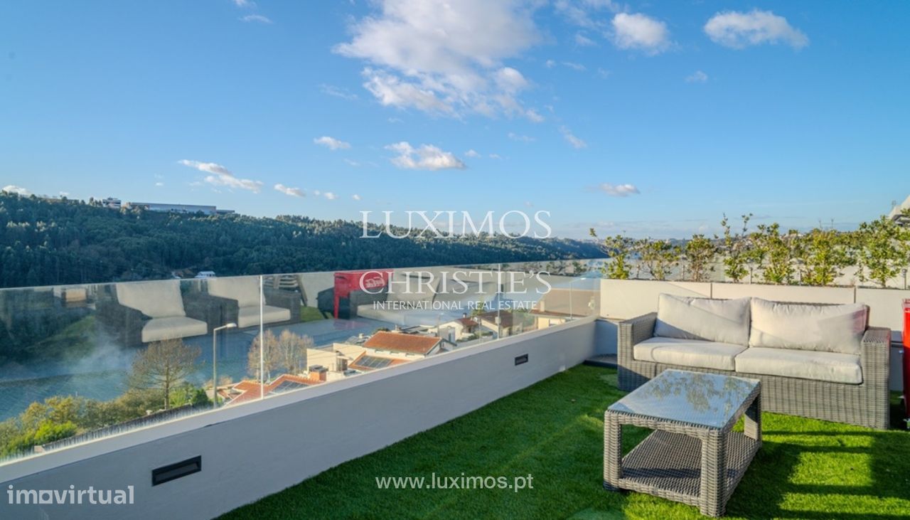 Villa de 3 dormitorios en Gondomar, Portugal No. 117712