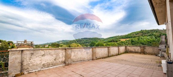 6 rooms Penthouse in Rosora, Italy No. 2004 2