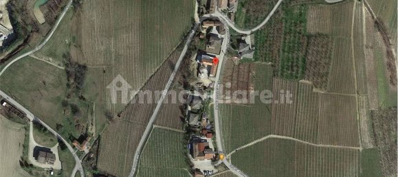 Villa de 1 dormitorio en Neive, Italy No. 225555 4