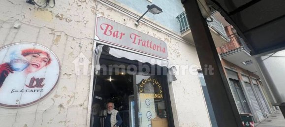 Коммерческая недвижимость с 2 комнатами в Грульяско, Италия № 104613 5