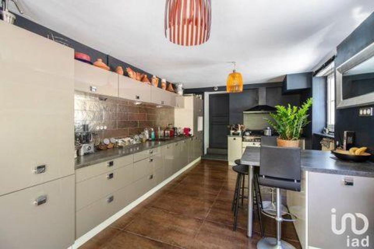 4 bedrooms House in Guerville, France No. 8295