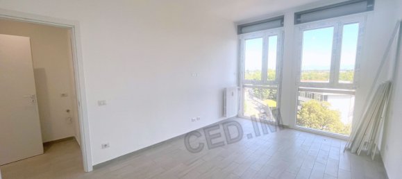 Apartamento de 3 dormitorios en Rho, Italy No. 360669 8