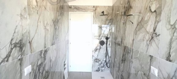 Apartamento de 3 dormitorios en Rho, Italy No. 360669 16