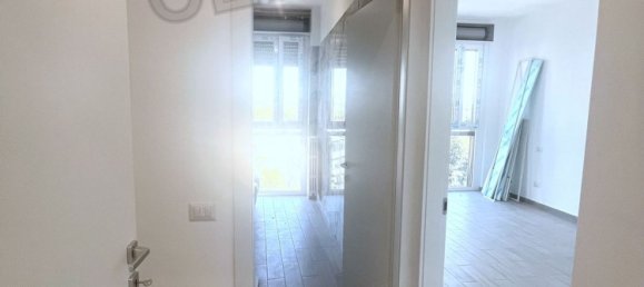 Apartamento de 3 dormitorios en Rho, Italy No. 360669 17
