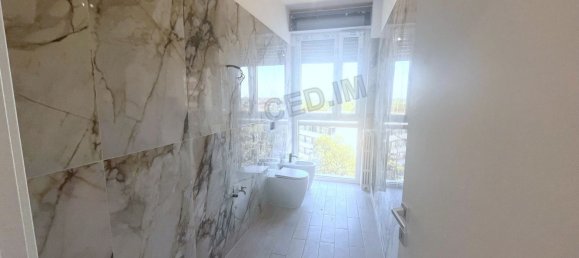 Apartamento de 3 dormitorios en Rho, Italy No. 360669 15