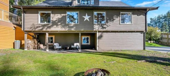 4 bedrooms House in British Columbia, Canada No. 1220 12