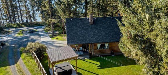 4 bedrooms House in British Columbia, Canada No. 1220 4