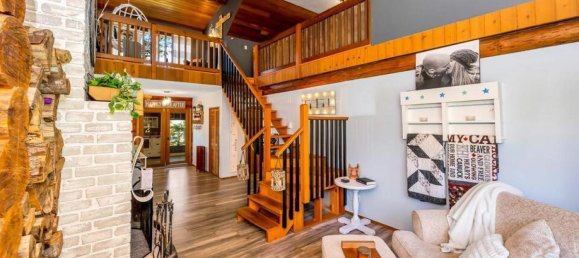 4 bedrooms House in British Columbia, Canada No. 1220 6