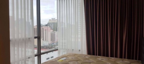 Apartamento com 2 quartos em condomínio em Bang Rak, Thailand N.º 9893 9