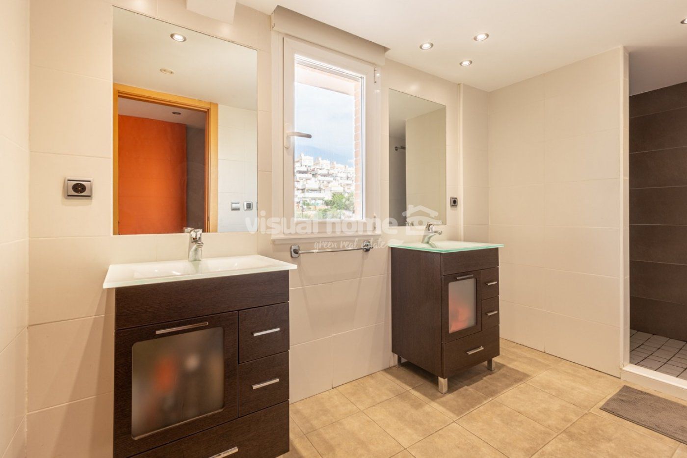 Дом с 7 спальнями в Аликанте, Испания № 66824