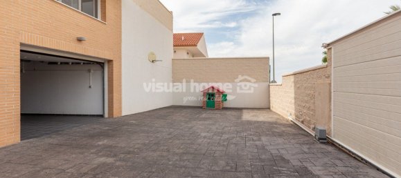 Дом с 7 спальнями в Аликанте, Испания № 66824 40