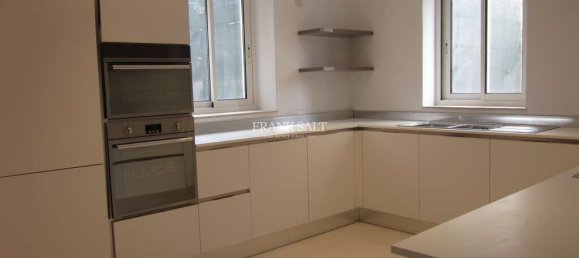 Apartamento de 2 dormitorios en Sliema, Malta No. 8558 11
