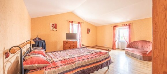 4 Schlafzimmer Haus in Fontenay-le-Comte, France, Nr. 290497 5